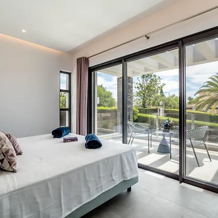 Villa Vogue By Indigo