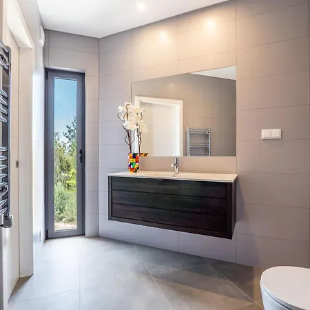 Vogue By Indigo Villa *