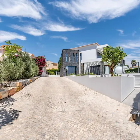 Vogue By Indigo Estômbar