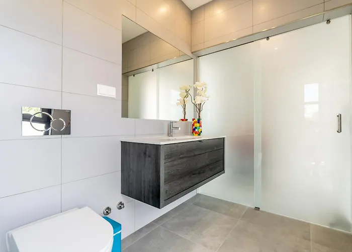 Vogue By Indigo Villa *