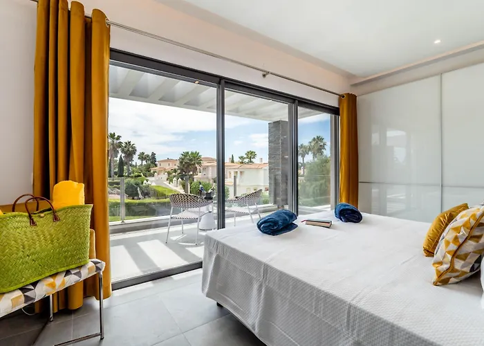 Villa Vogue By Indigo