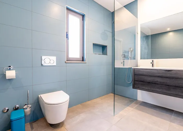 Vogue By Indigo Estômbar