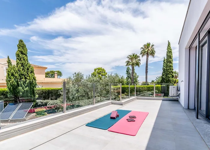 Villa Vogue By Indigo
