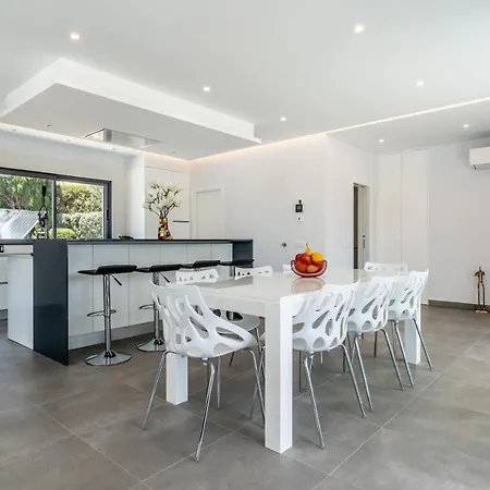 Villa Vogue By Indigo *