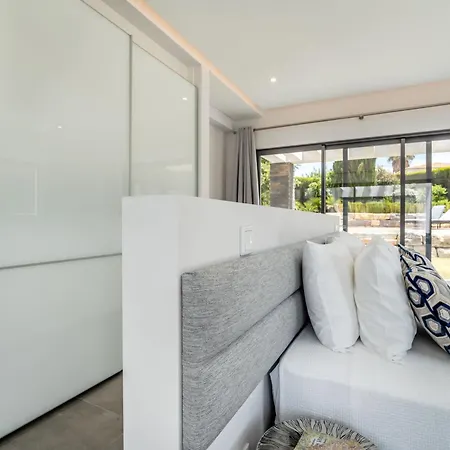 Villa Vogue By Indigo *